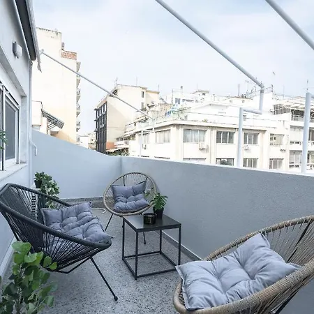 Nephele Jacuzzi Suites, The Luxury