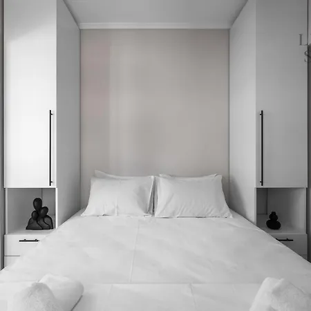 Nephele Jacuzzi Suites, The Luxury * 테살로니키