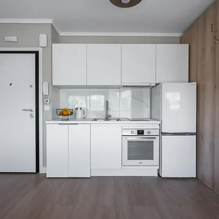 Nephele Jacuzzi Suites, The Luxury סלוניקי