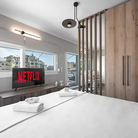 Nephele Jacuzzi Suites, The Luxury 아파트 테살로니키