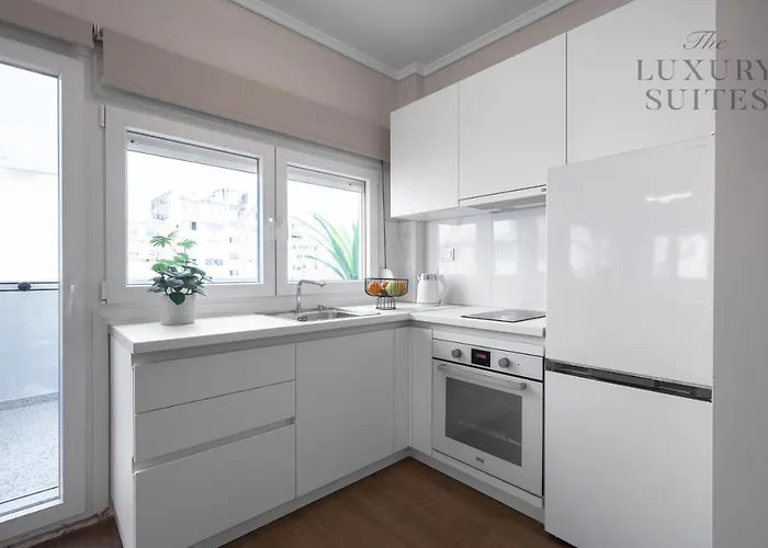 Appartement Nephele Jacuzzi Suites, The Luxury *