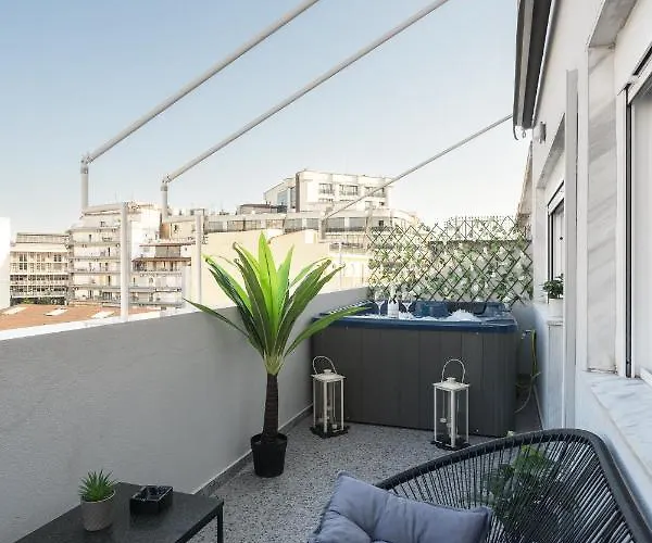 Appartement Nephele Jacuzzi Suites, The Luxury