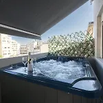 Apartment Nephele Jacuzzi Suites, The Luxury