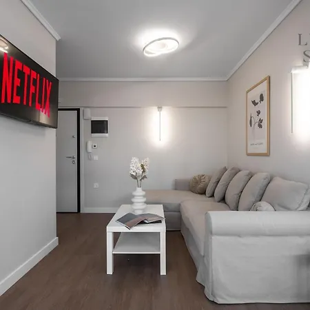Nephele Jacuzzi Suites, The Luxury Apartment Thessaloniki